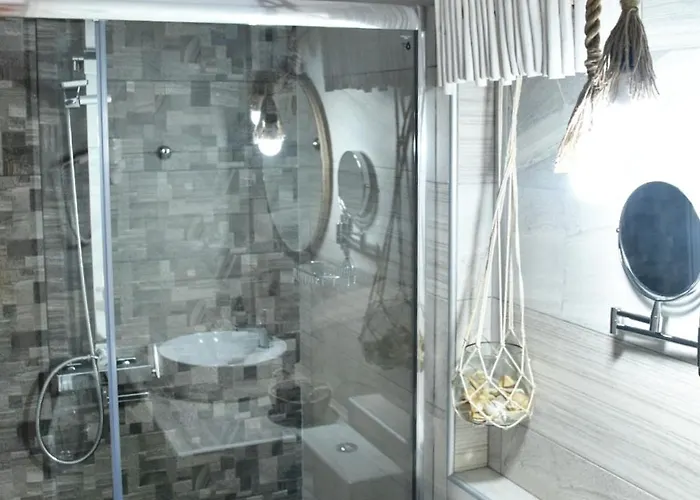 Angelos Boutique * Patitiri